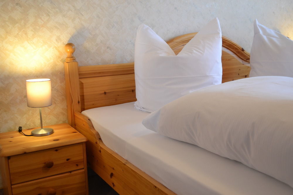 Black Forest Rooms Графенхаузен Екстериор снимка