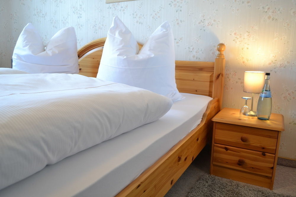 Black Forest Rooms Графенхаузен Екстериор снимка