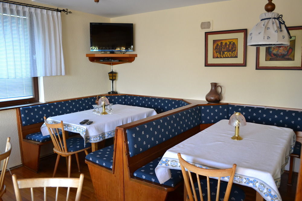 Black Forest Rooms Графенхаузен Екстериор снимка