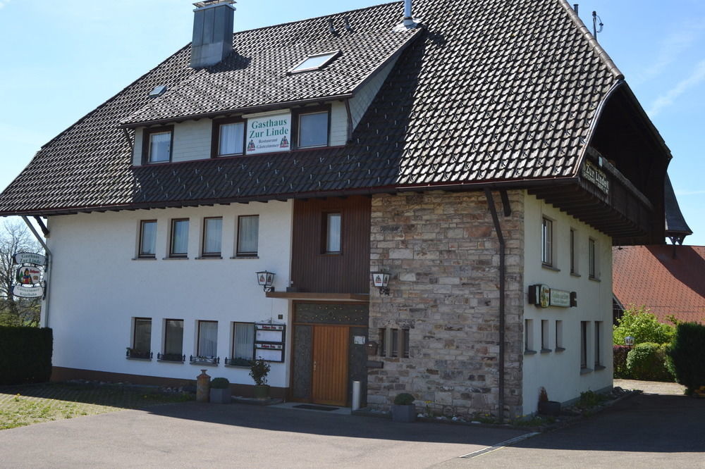 Black Forest Rooms Графенхаузен Екстериор снимка