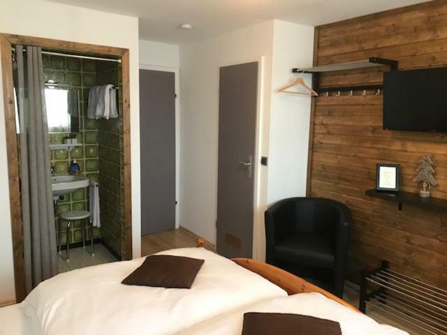 Black Forest Rooms Графенхаузен Екстериор снимка